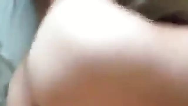 Deep-fucking an Asian girlfriend